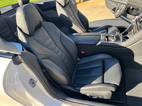 Used 2023 BMW 840i Convertible image 24