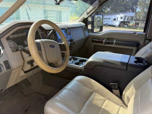 Used 2009 Ford F350 Lariat AWD/4WD image 5