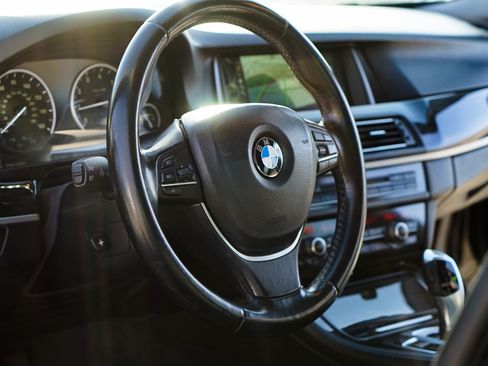 Used 2014 BMW 528i Sedan image 14