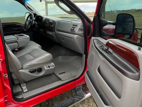 Used 2007 Ford F350 Lariat AWD/4WD image 9