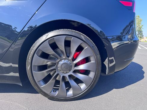 Used 2023 Tesla Model 3 Performance image 12