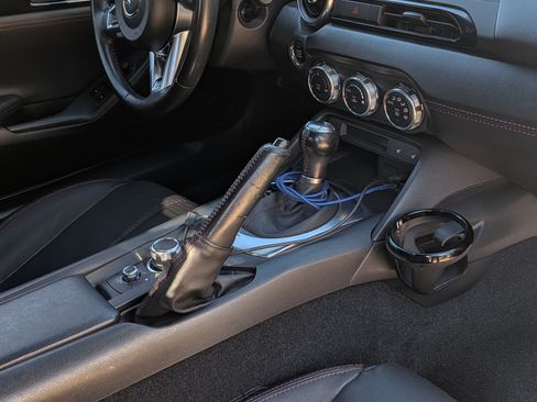 Used 2016 MAZDA MX-5 Miata Grand Touring image 17