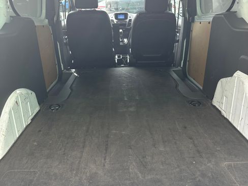 Used 2020 Ford Transit Connect XL image 11