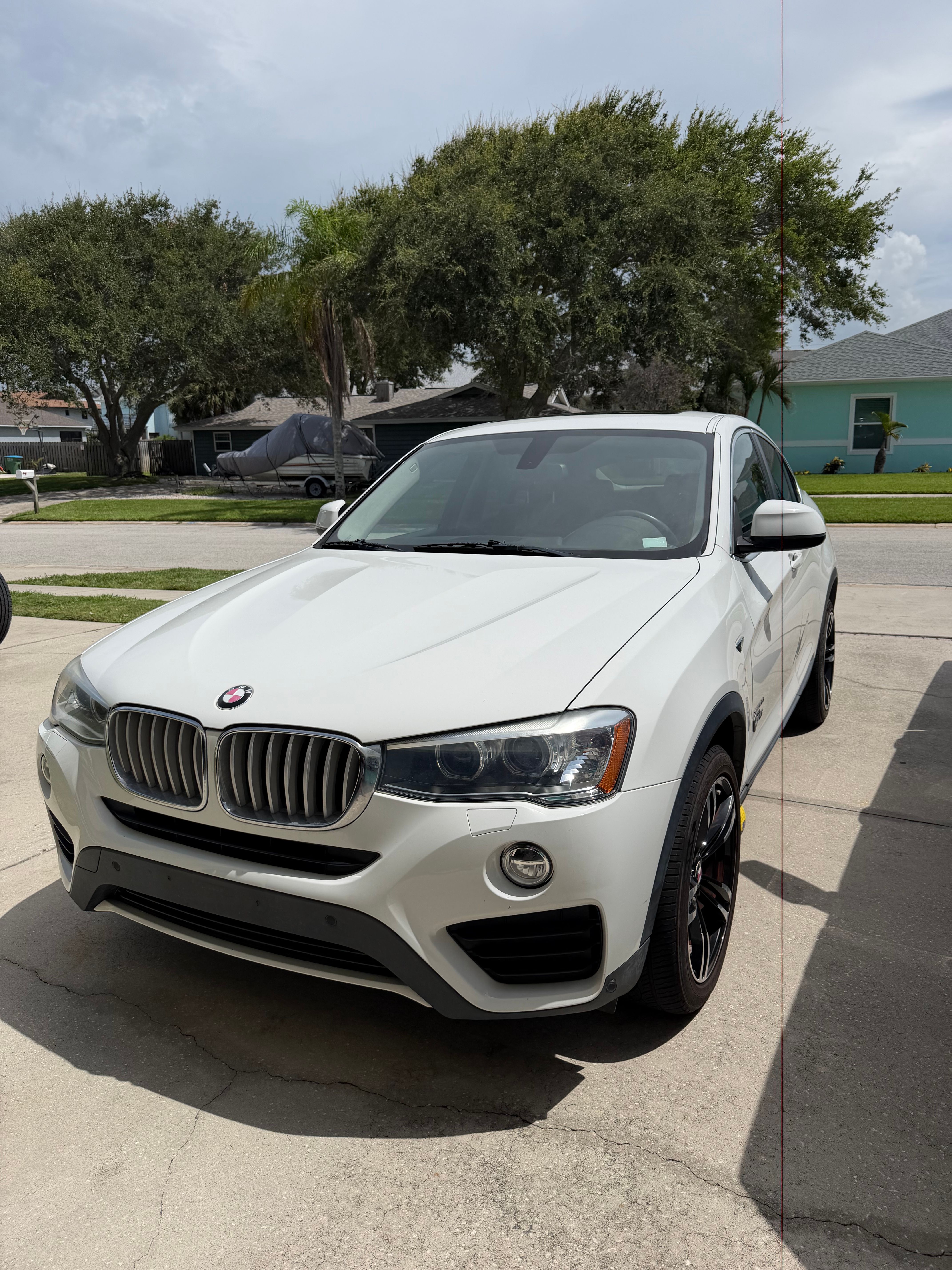 Used 2016 BMW X4 xDrive28i AWD/4WD image 4