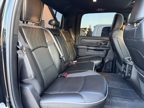 Used 2025 RAM 3500 Limited AWD/4WD image 22