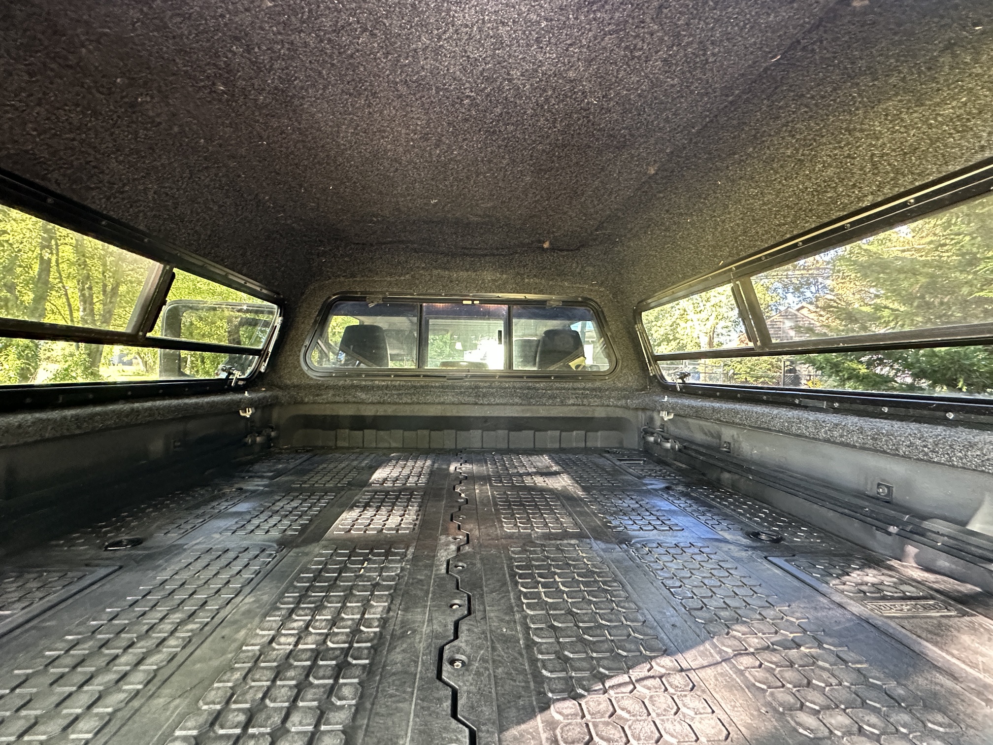 Used 2020 RAM 1500 Laramie AWD/4WD image 8