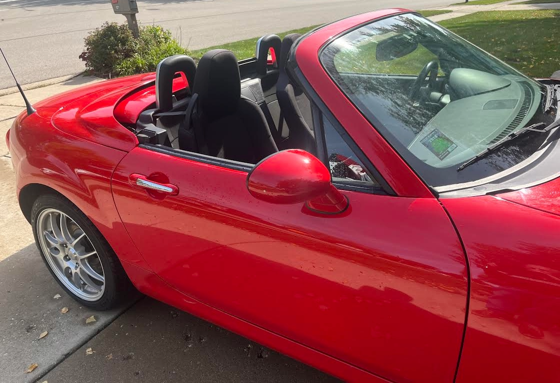 Used 2012 MAZDA MX-5 Miata Touring w/ Suspension Pkg RWD image 9
