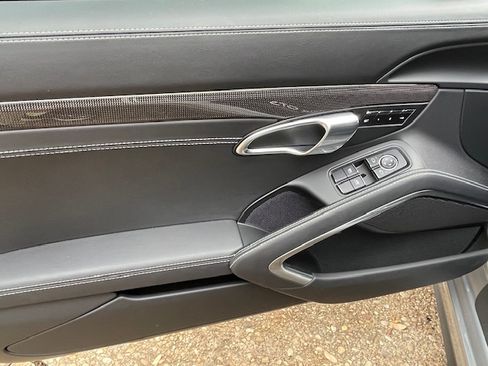 Used 2019 Porsche 911 Carrera GTS image 13