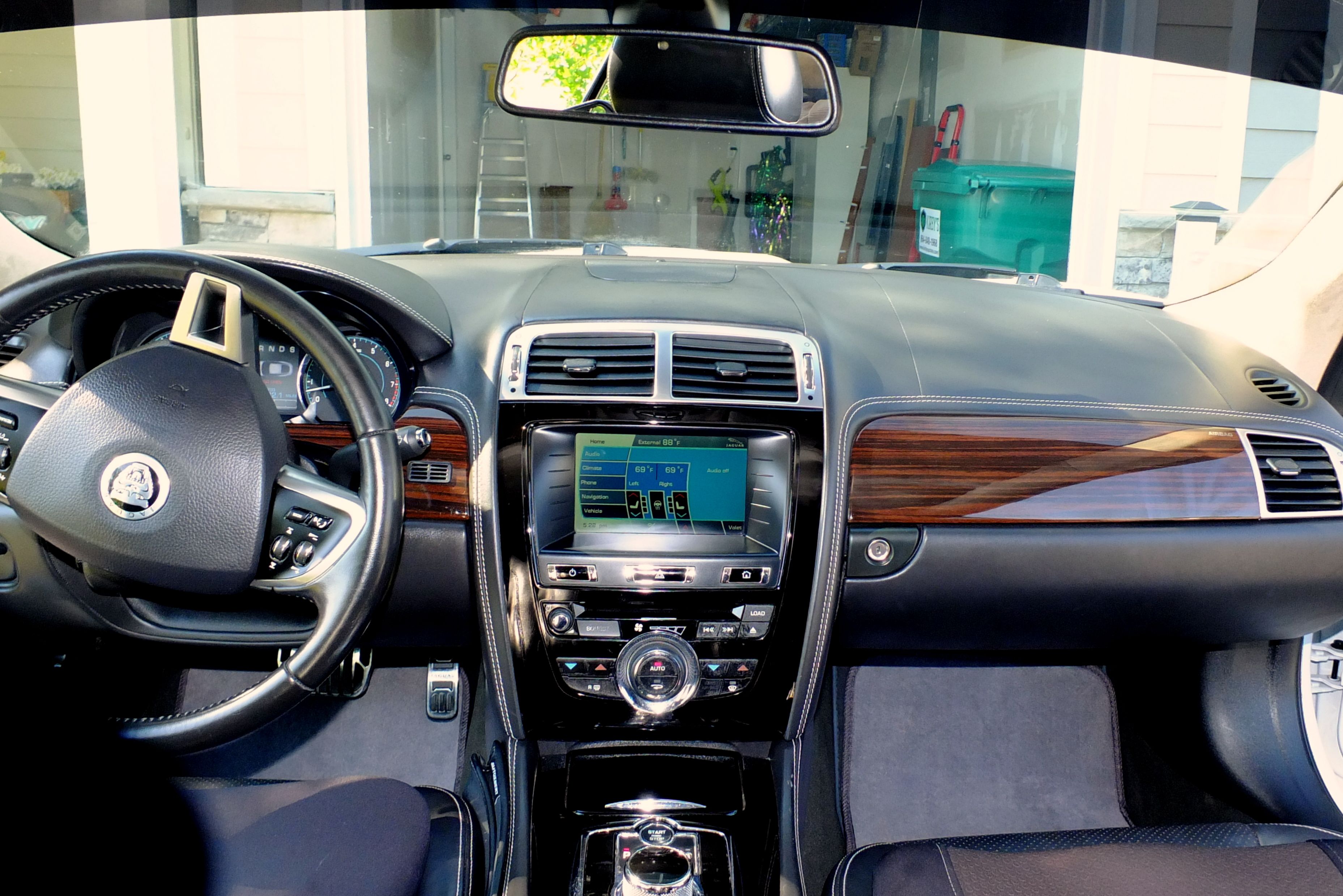 Used 2013 Jaguar XK Coupe RWD image 11