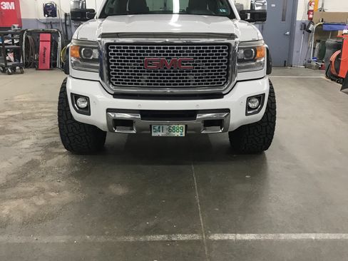 Used 2015 GMC Sierra 2500 Denali w/ Snow Plow Prep Package image 2
