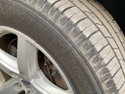 Used 2016 Ford Explorer XLT image 19