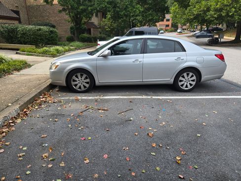 Used 2007 Toyota Avalon XLS image 12