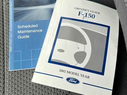 Used 2002 Ford F150 2WD Regular Cab image 2