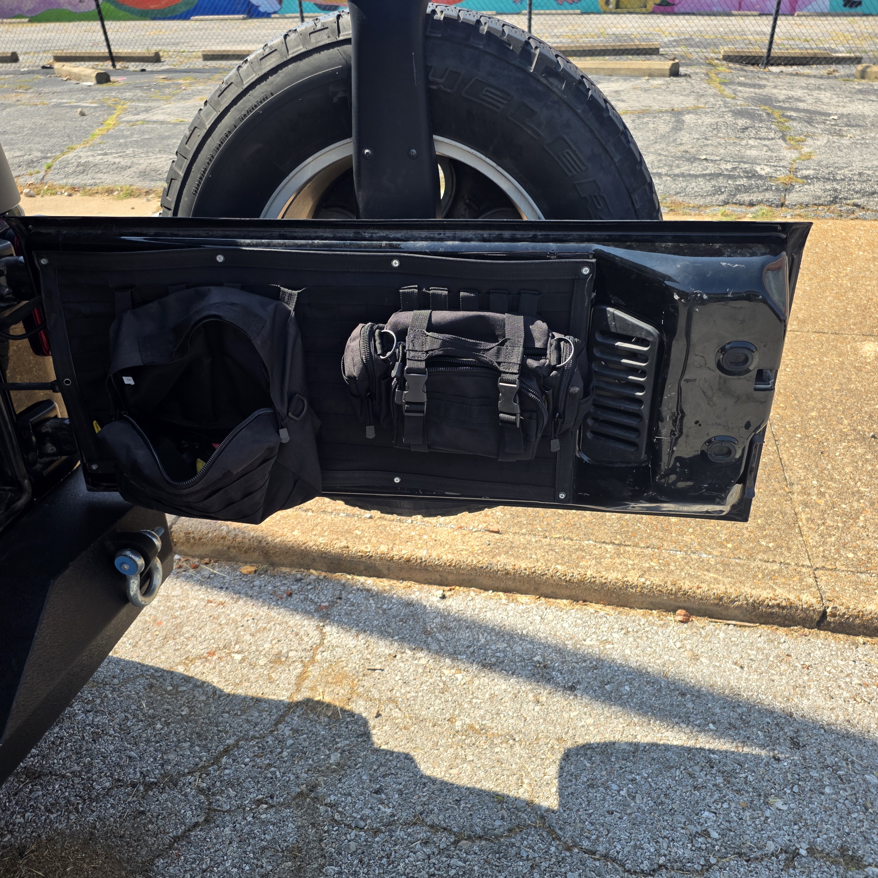 Used 2015 Jeep Wrangler Unlimited Sahara AWD/4WD image 6