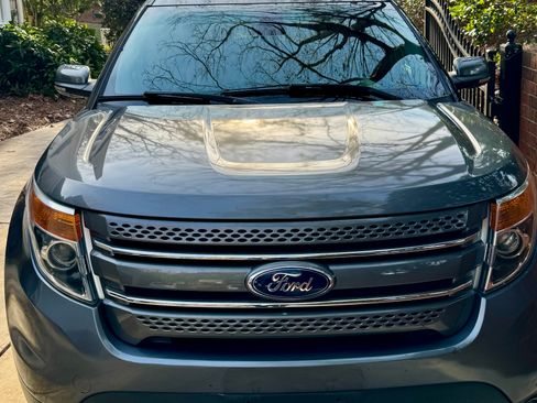 Used 2013 Ford Explorer Limited image 2