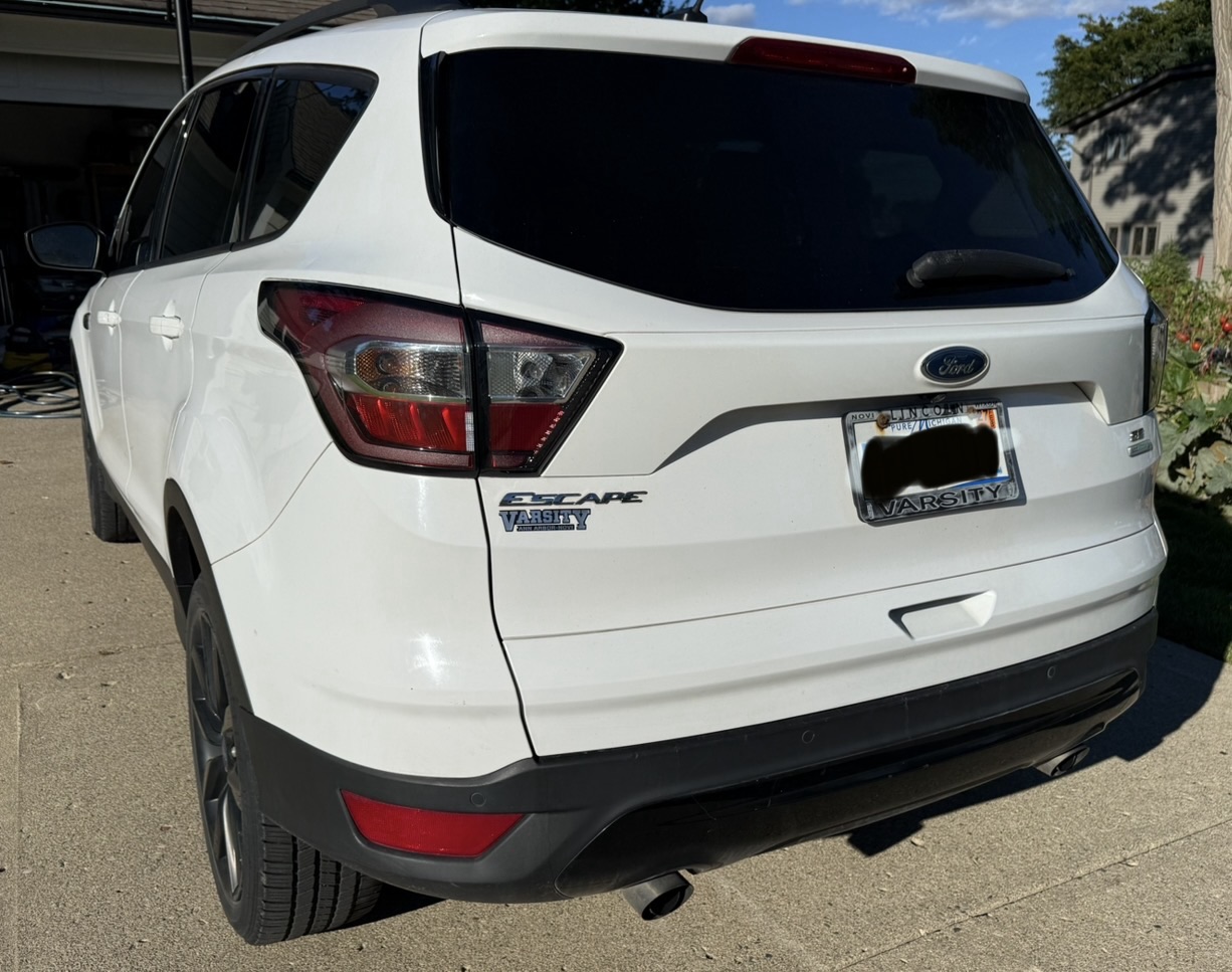 Used 2017 Ford Escape SE w/ Equipment Group 201A FWD image 4