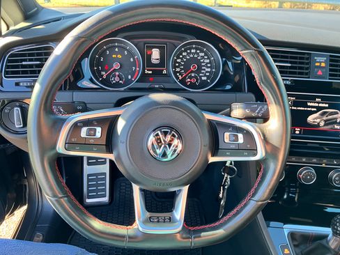 Used 2019 Volkswagen GTI S image 14