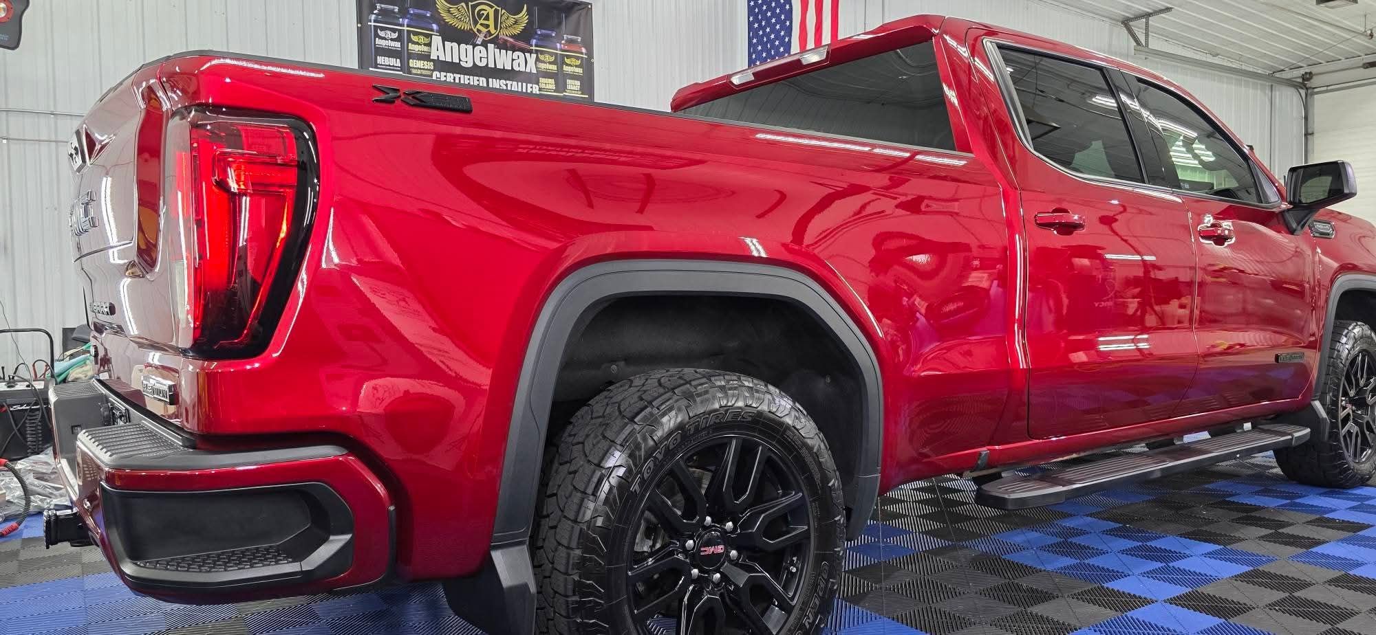 Used 2023 GMC Sierra 1500 Elevation w/ LPO, Elevation Black Package AWD/4WD image 1