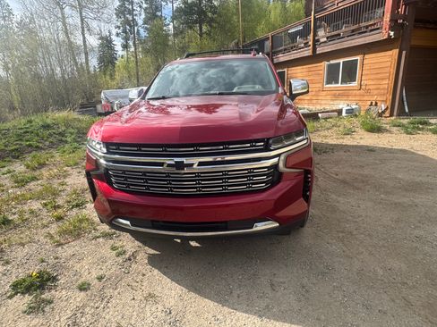 Used 2023 Chevrolet Tahoe Premier w/ Premium Package AWD/4WD image 5