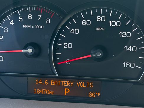 Used 2006 Cadillac STS w/ Preferred Equipment Group RWD image 5