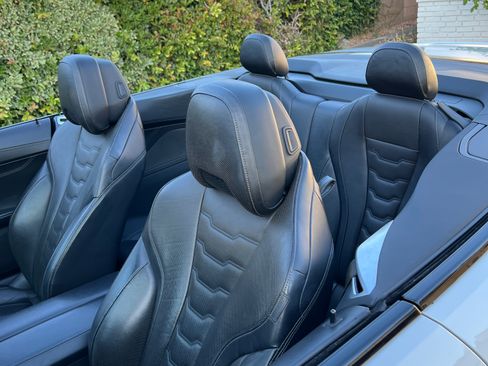 Used 2023 BMW 840i Convertible image 5