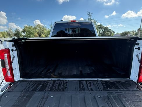Used 2023 Ford F250 Lariat w/ Lariat Ultimate Package AWD/4WD image 6