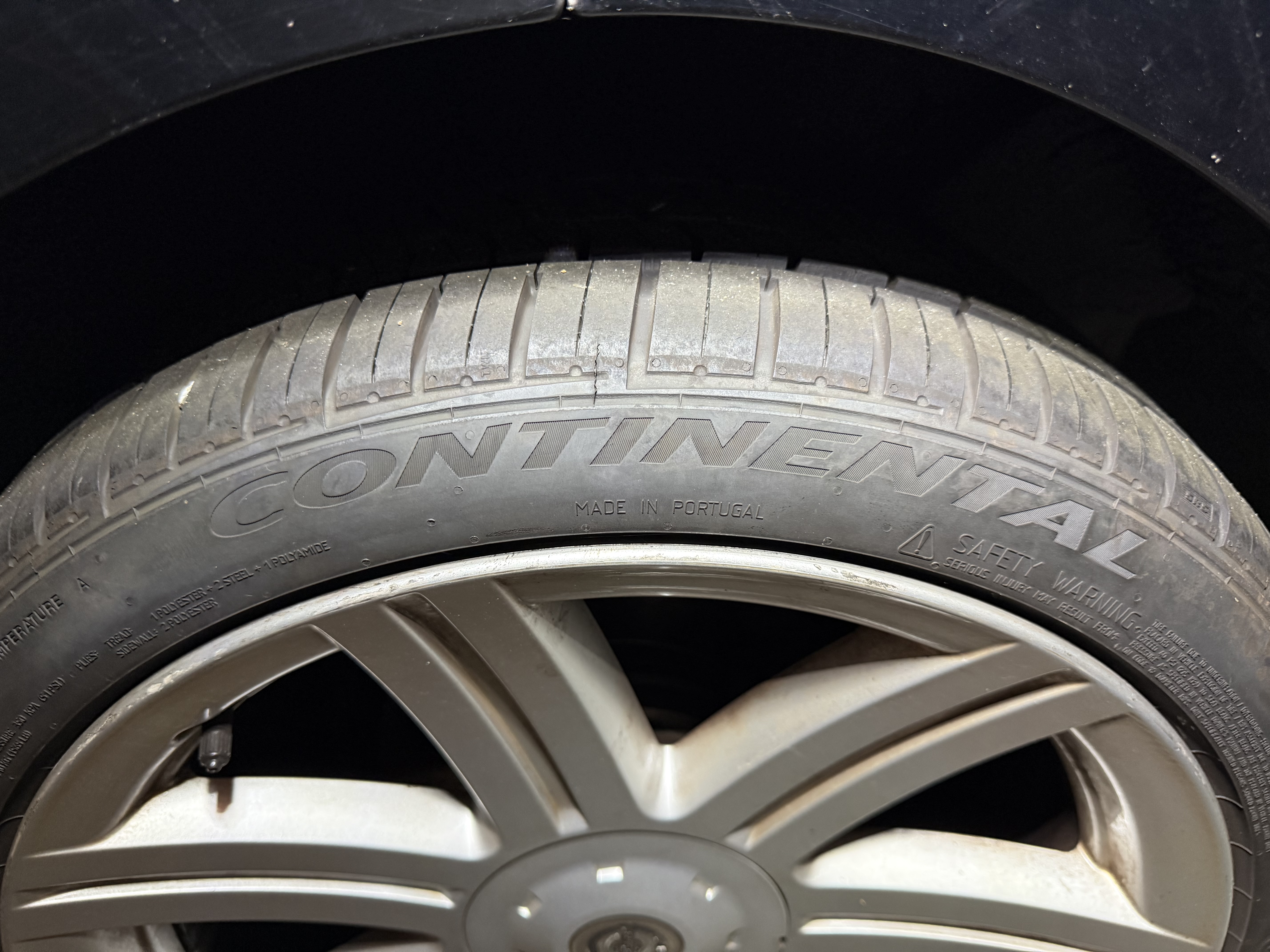 Used 2005 Chrysler Crossfire Coupe RWD image 12