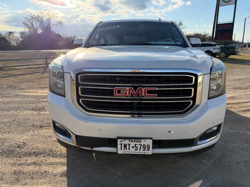 Used 2018 GMC Yukon SLT w/ Open Road Package image 2