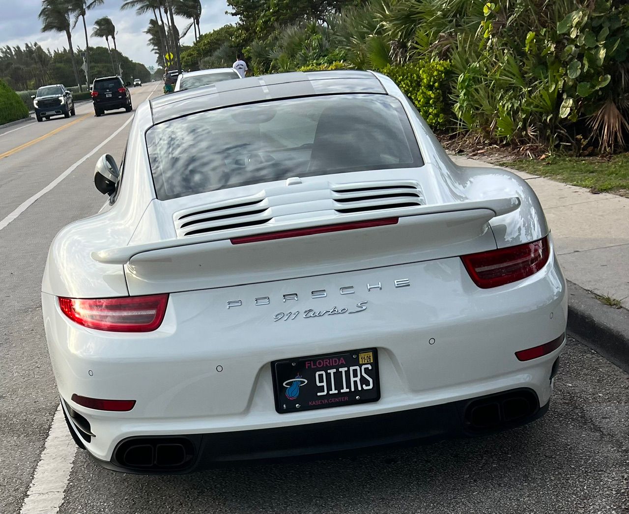 Used 2014 Porsche 911 Turbo S AWD/4WD image 21