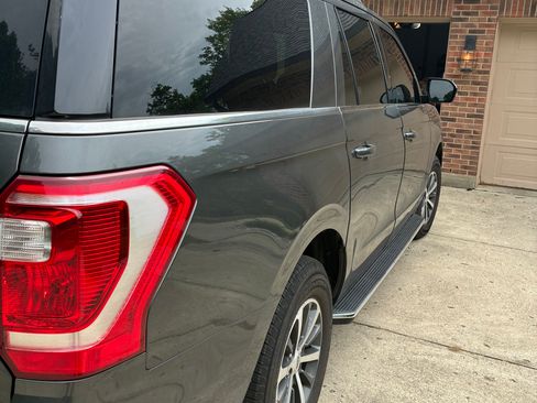 Used 2018 Ford Expedition Max XLT w/ Equipment Group 202A AWD/4WD image 6