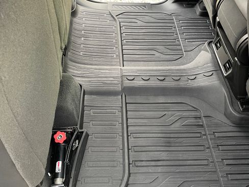 Used 2020 GMC Sierra 2500 4x4 Crew Cab w/ Convenience Package image 10