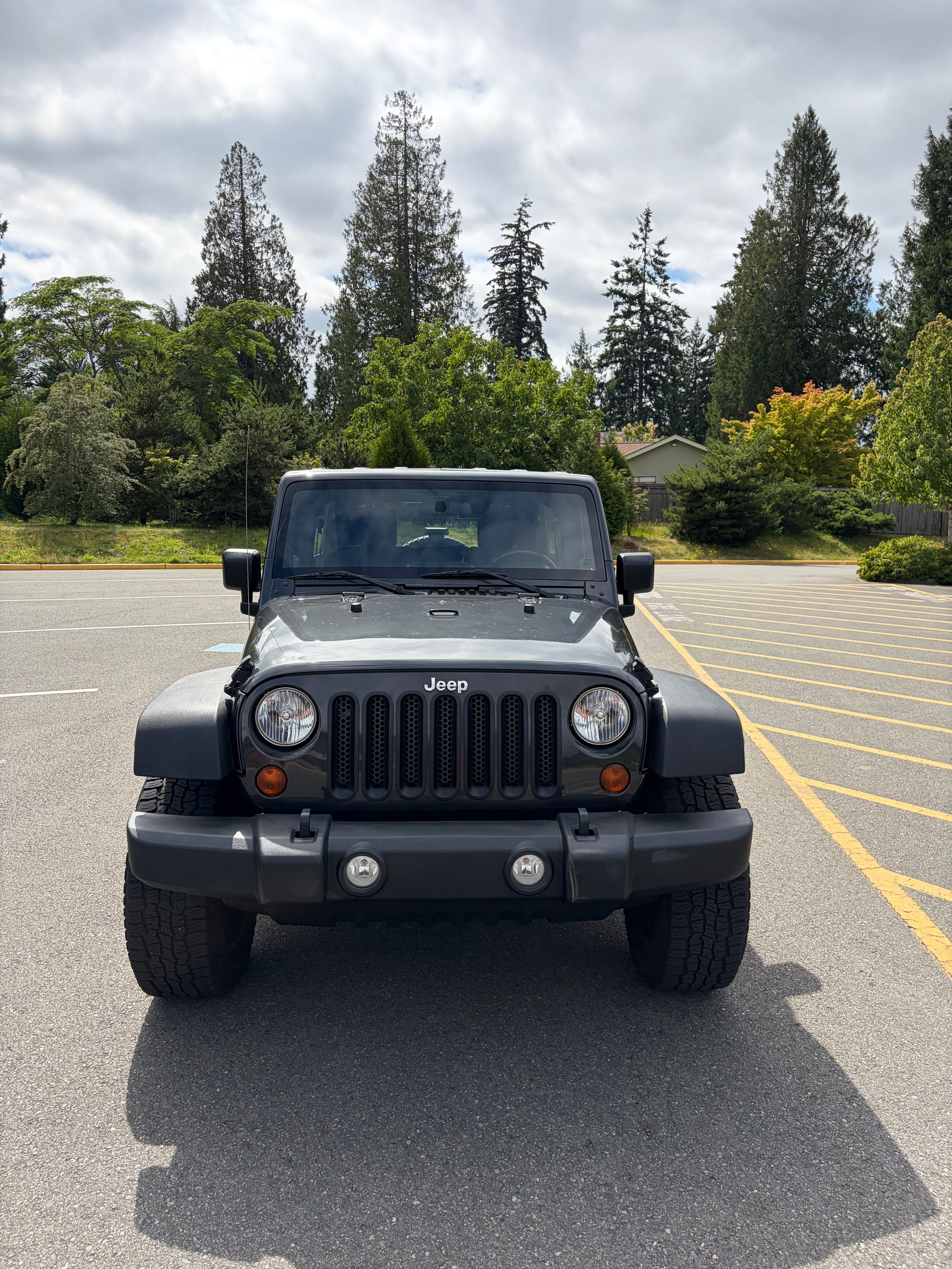 Used 2010 Jeep Wrangler Unlimited Sport AWD/4WD image 9