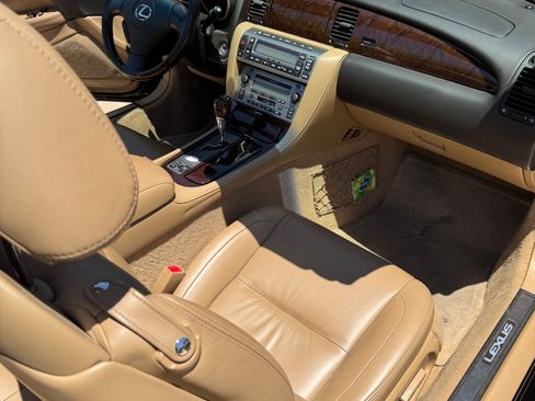 Used 2006 Lexus SC 430 Convertible RWD image 8