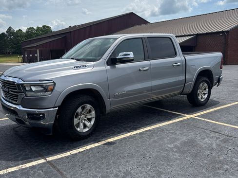 Used 2021 RAM 1500 Laramie AWD/4WD image 8