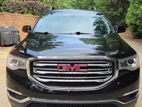 Used 2017 GMC Acadia SLE FWD image 5