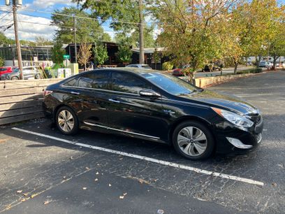Used 2014 Hyundai Sonata Limited w/ Panoramic Sunroof Package 02