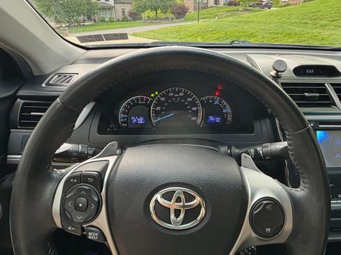 Used 2014 Toyota Camry SE FWD image 15
