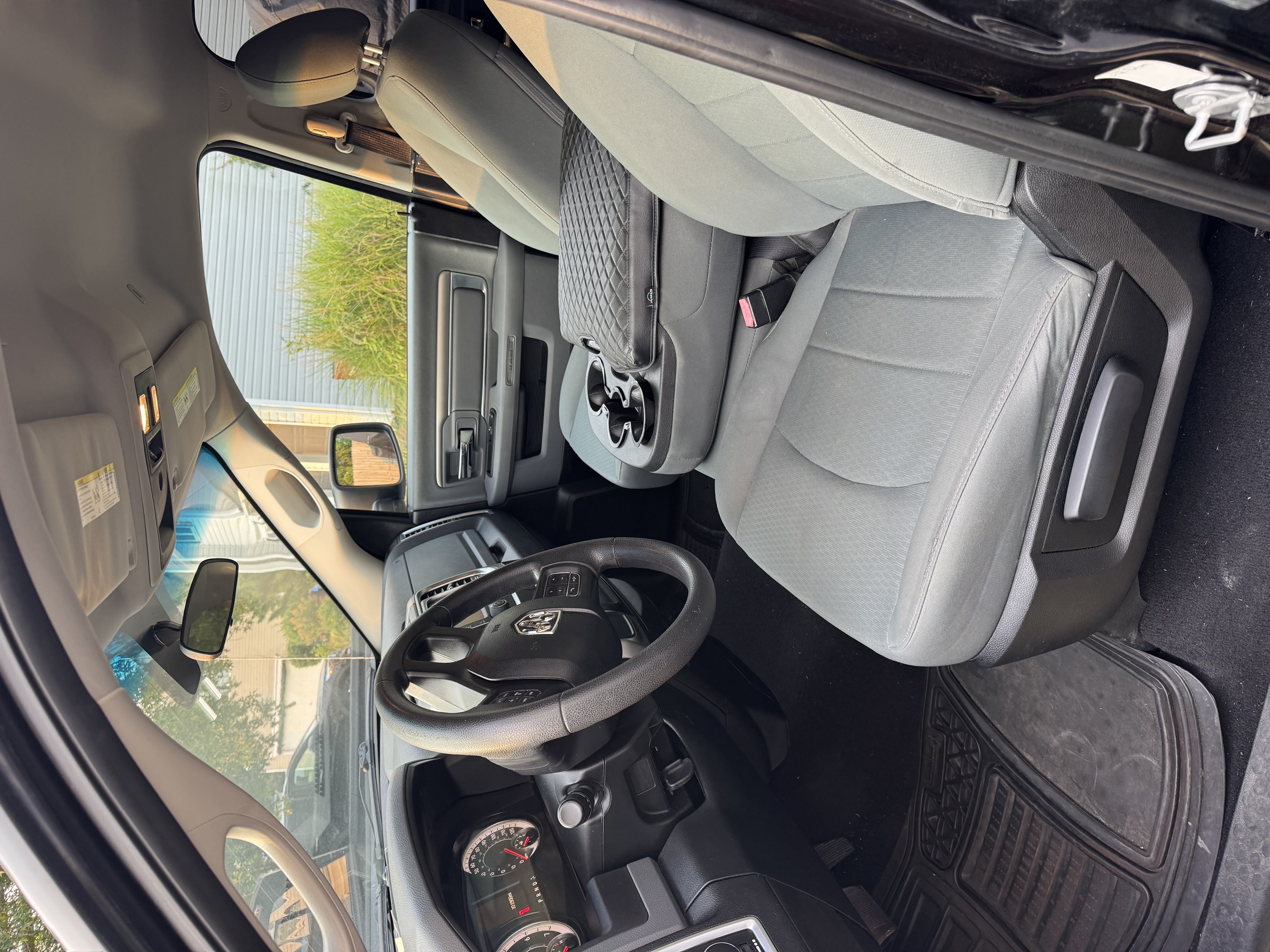 Used 2017 RAM 1500 Classic SLT RWD image 6
