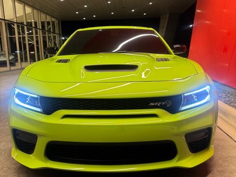 Used 2023 Dodge Charger SRT Hellcat w/ Harman/Kardon Audio Group image 12