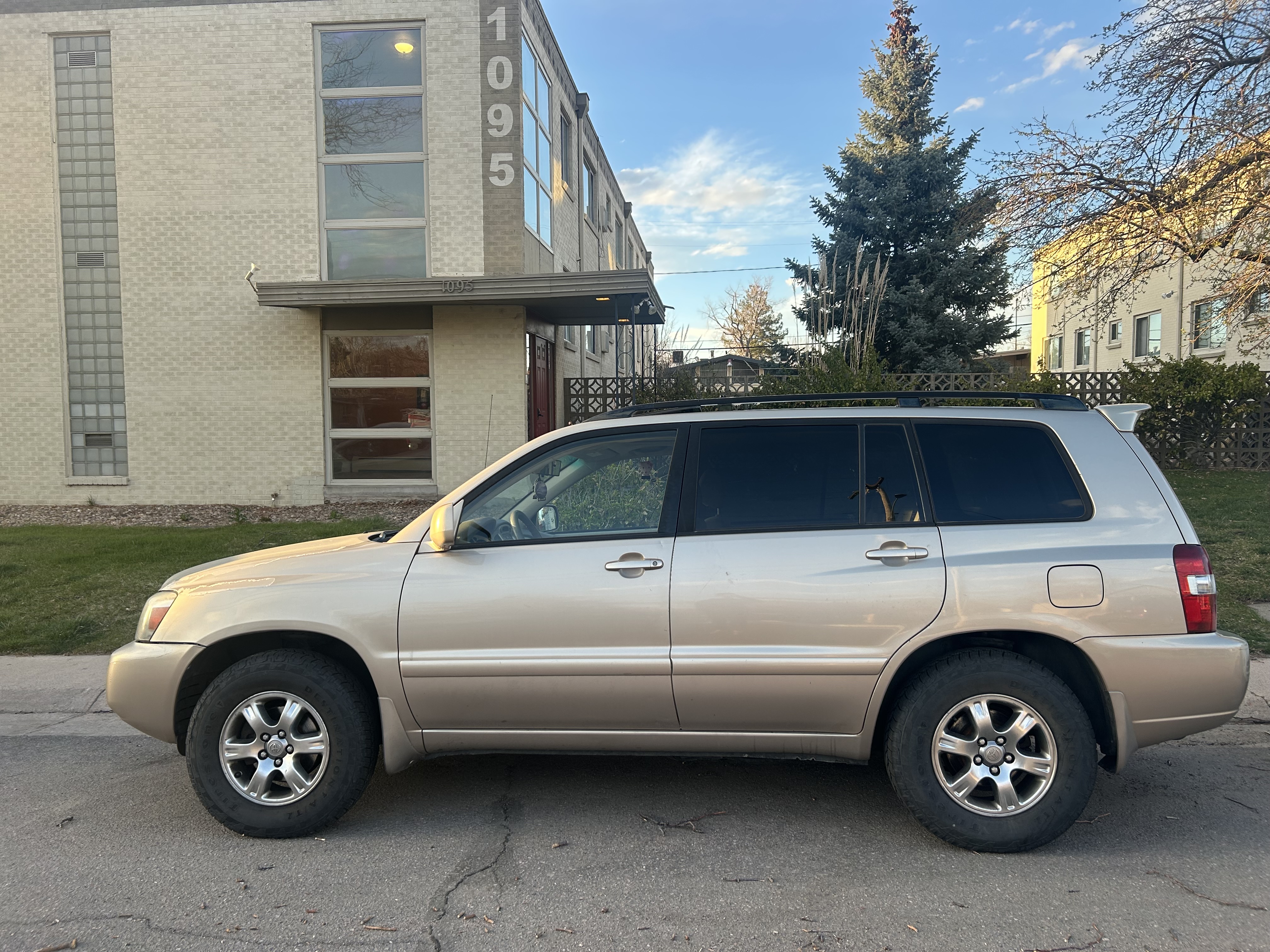 Used 2007 Toyota Highlander 4WD V6 w/ Extra Value Pkg #5 image 5