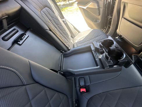 Used 2023 BMW X5 xDrive40i w/ Premium Package AWD/4WD image 16