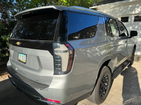 Used 2025 Chevrolet Tahoe LT w/ Comfort Package RWD image 4