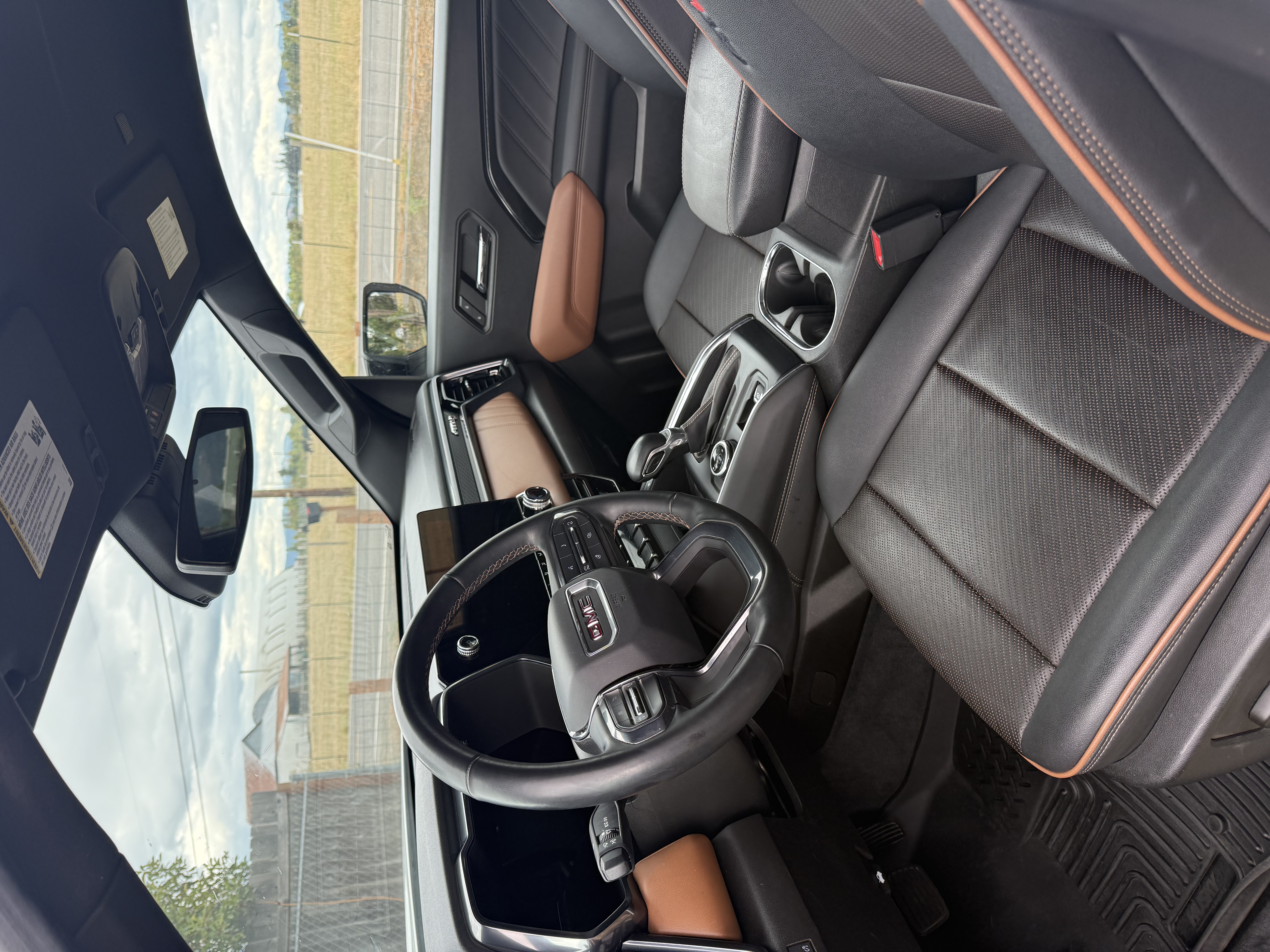 Used 2023 GMC Canyon AT4 w/ AT4 Premium Package AWD/4WD image 13
