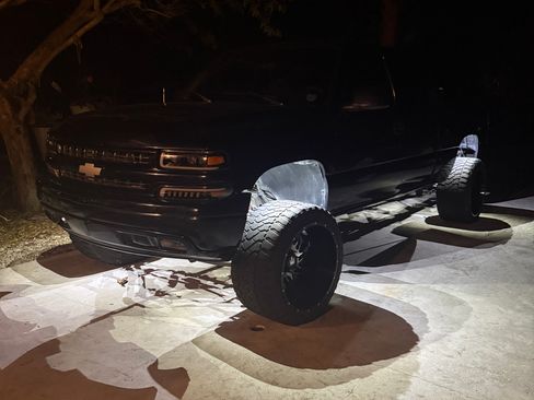 Used 1999 Chevrolet Silverado 1500 LS w/ Off-Road Chassis Pkg AWD/4WD image 5