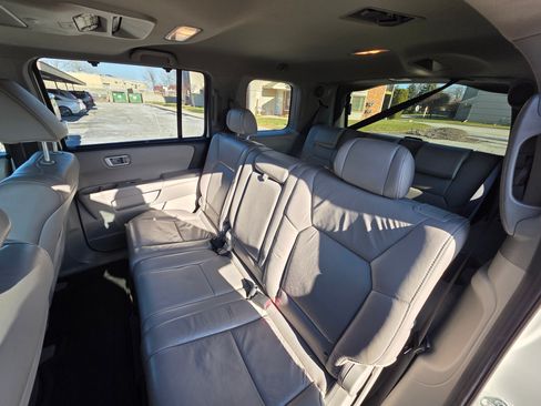 Used 2011 Honda Pilot Touring image 14
