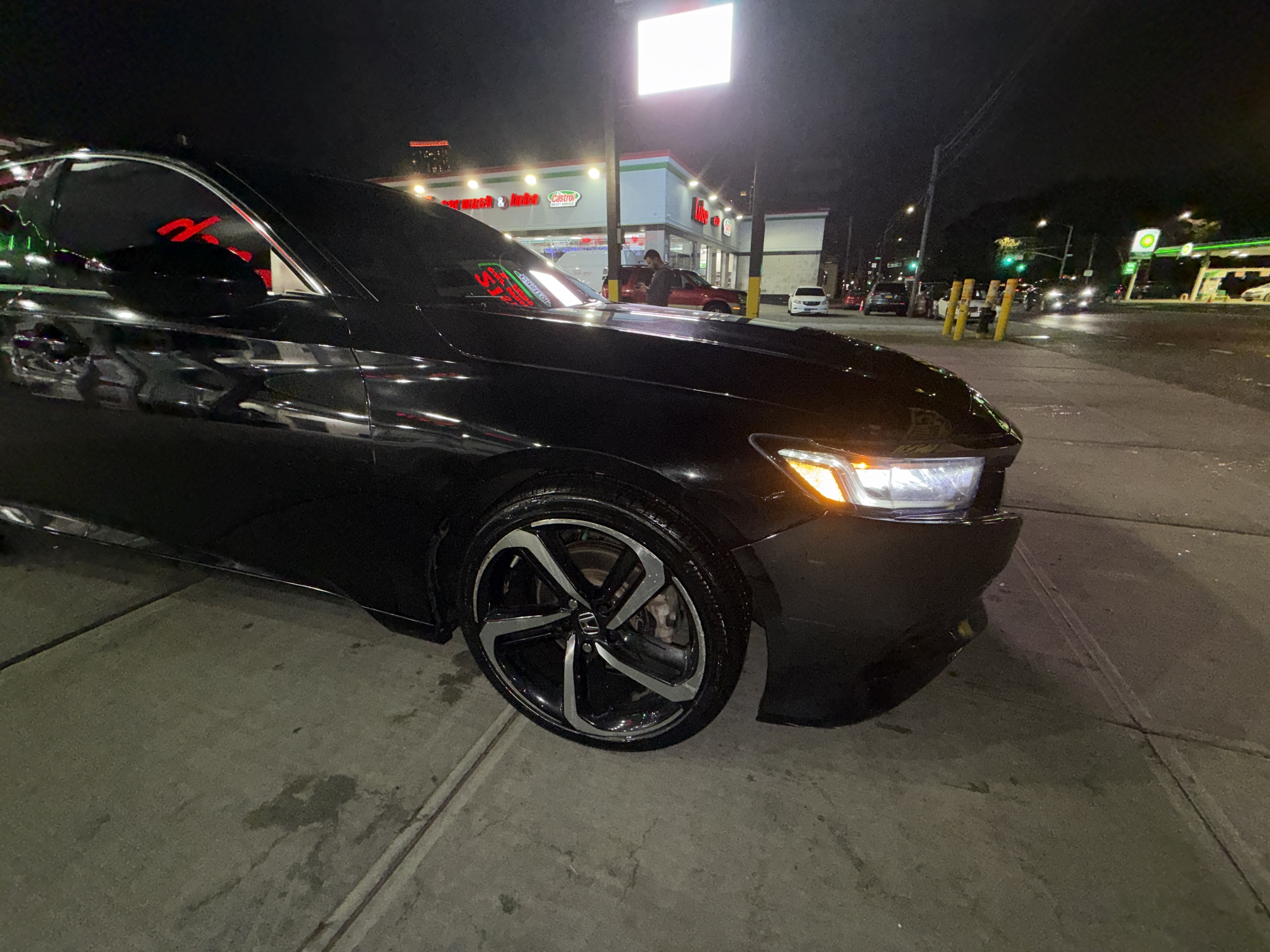 Used 2018 Honda Accord Sport image 10
