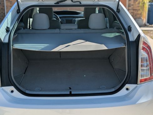 Used 2015 Toyota Prius Two image 6