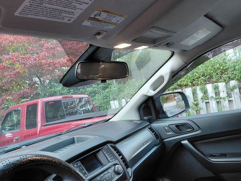 Used 2020 Ford Ranger XL w/ Equipment Group 101A Mid image 9