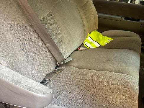 Used 2004 Chevrolet Astro Passenger AWD w/ LS Preferred Equipment Group image 9