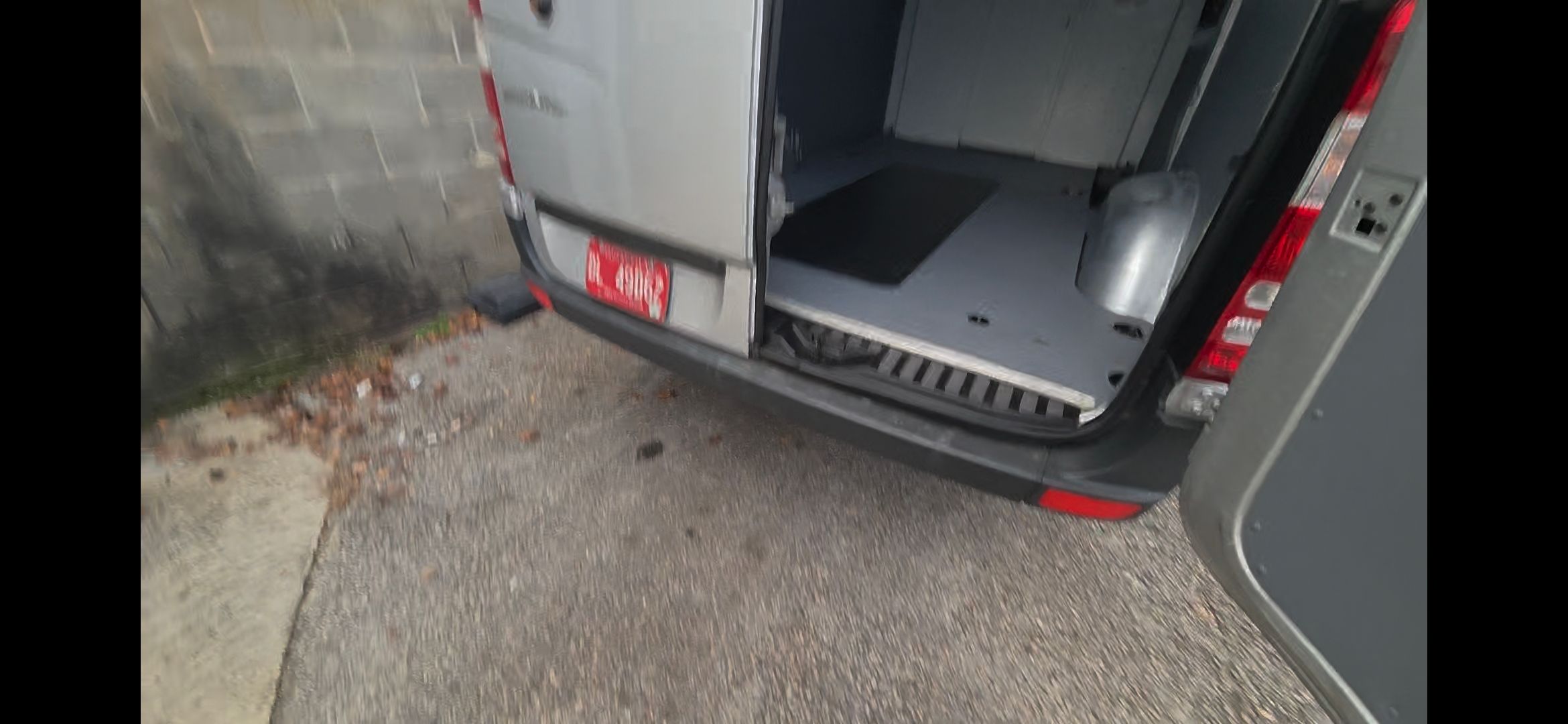 Used 2014 Mercedes-Benz Sprinter 2500 image 10